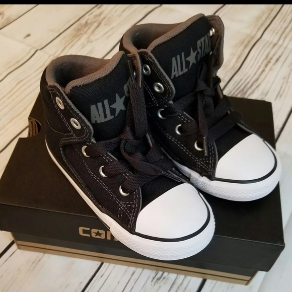 converse high ankle sneakers